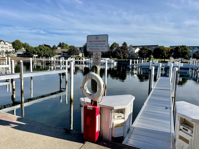 34 Marina Dr, Manistee, MI 49660