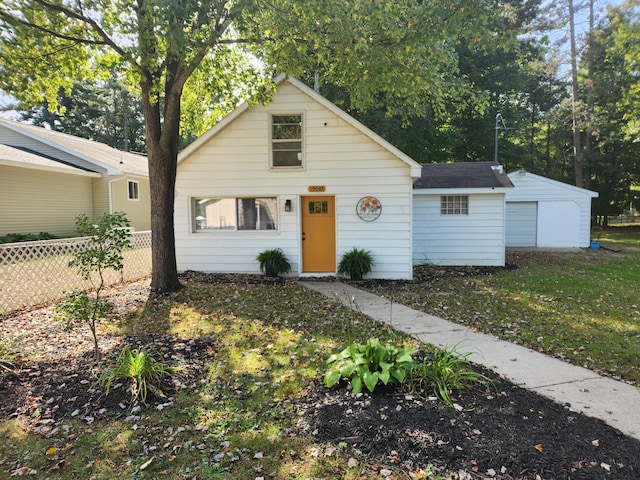 view of front of property