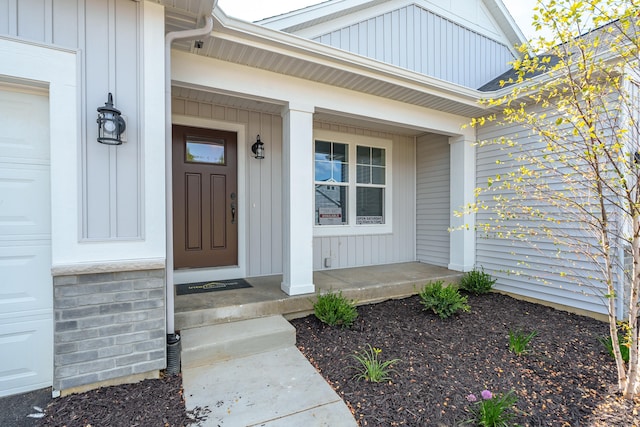 entrance to property with covered porch