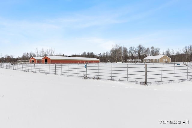 view of yard layered in snow