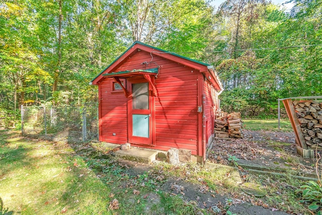 view of outbuilding