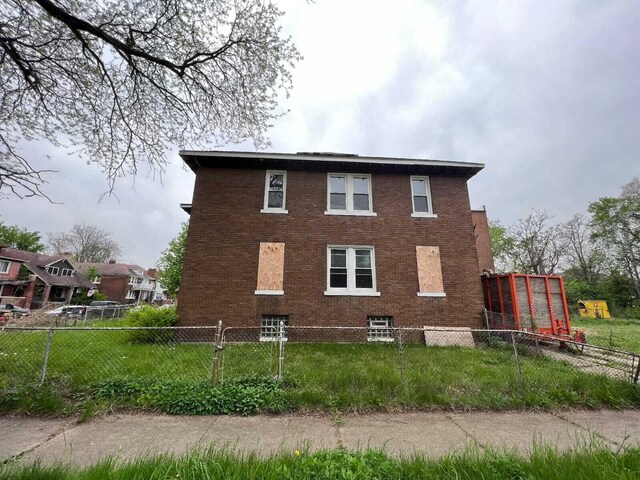 view of home's exterior