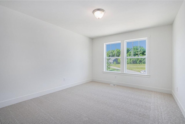 empty room featuring carpet