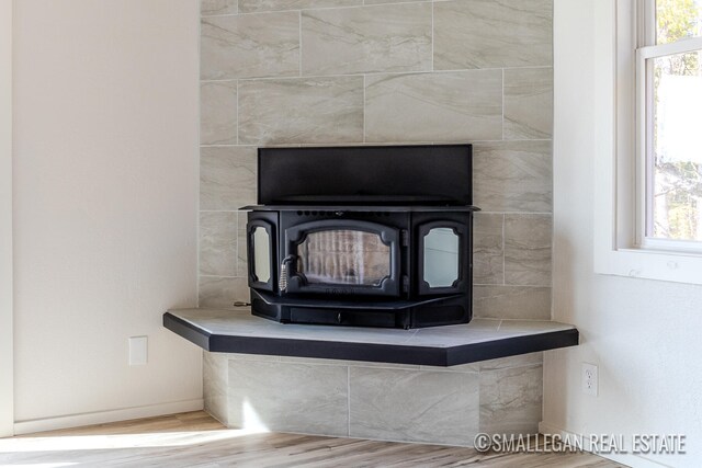 room details featuring hardwood / wood-style flooring