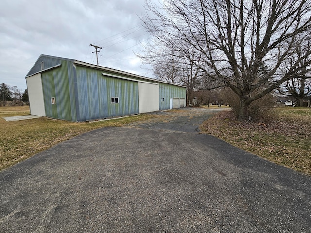 view of outbuilding