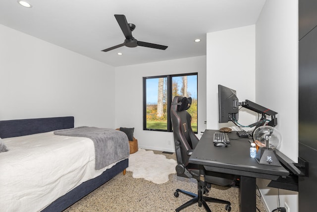 bedroom featuring ceiling fan