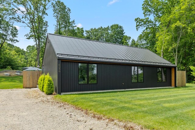 6346 Riverside Rd, Fennville, MI 49408 - photo 3