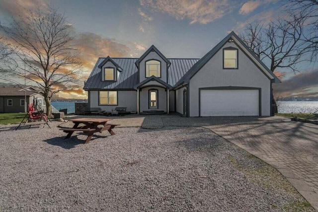 view of front of house featuring a garage