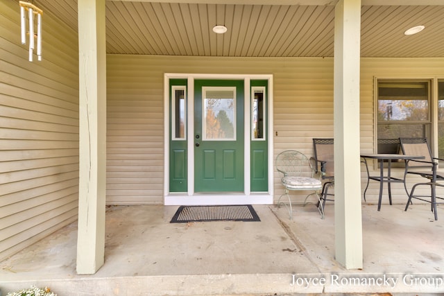 property entrance with a porch