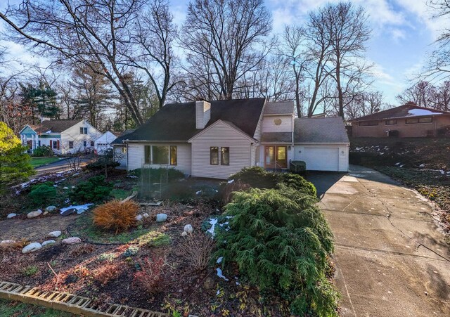 view of front of home with a garage