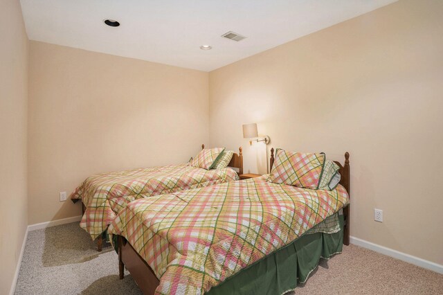 bedroom featuring carpet flooring