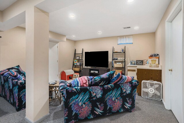 living room with carpet flooring