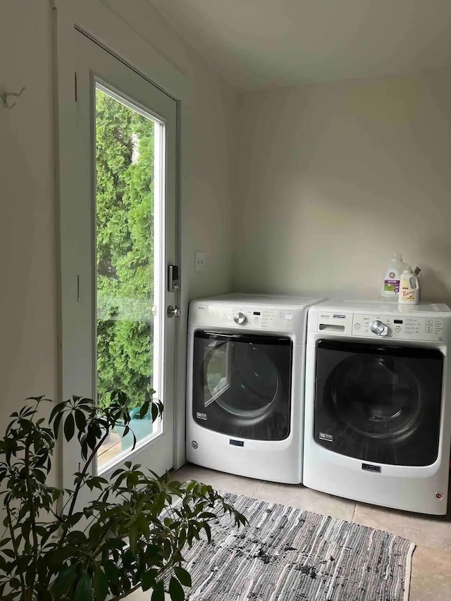 washroom featuring independent washer and dryer