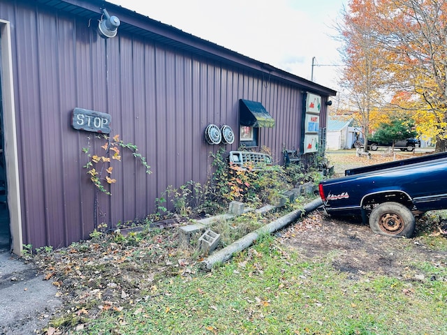 view of side of property