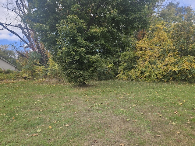 238 Pine St, Benton Harbor, MI 49022