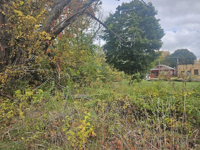 238 Pine St, Benton Harbor, MI 49022
