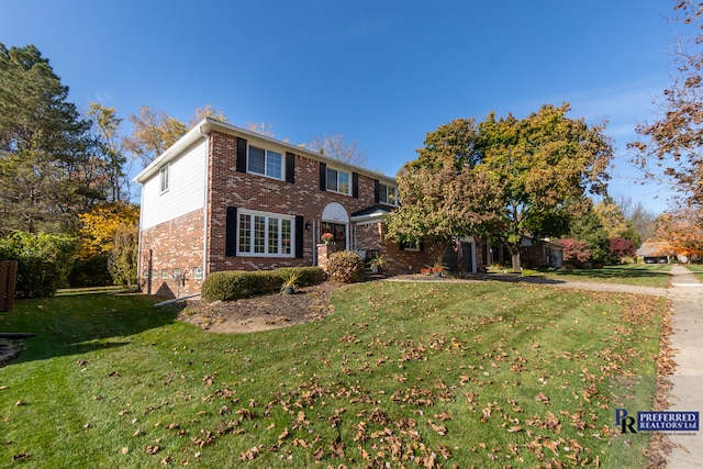 view of front of house with a front yard