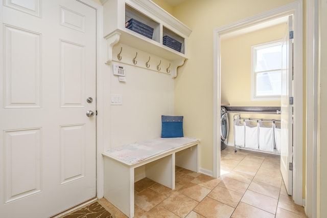 mudroom featuring washer / clothes dryer