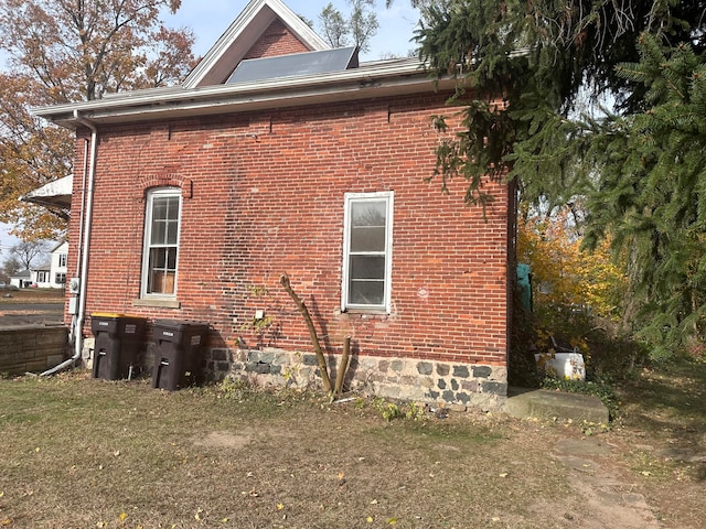 view of side of home