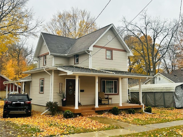 view of front of property featuring a porch