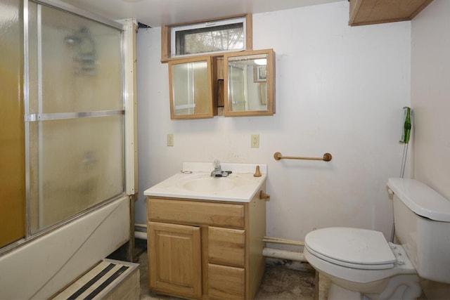 full bathroom featuring vanity, toilet, and enclosed tub / shower combo