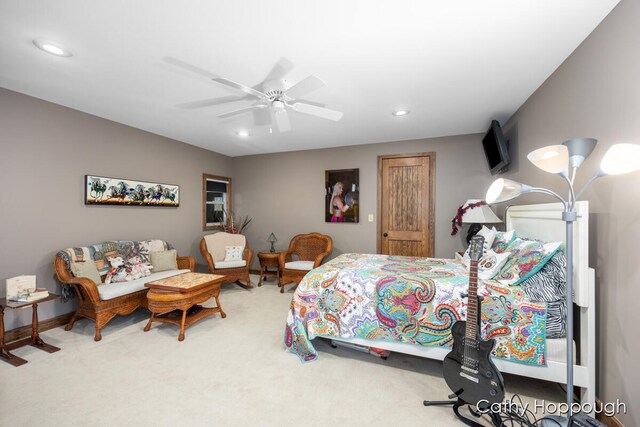 bedroom with carpet and ceiling fan