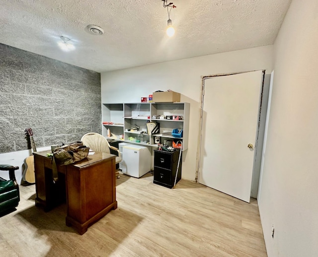 18470 195th Ave, Big Rapids, MI 49307