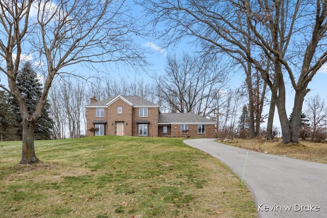 view of front of house with a front yard