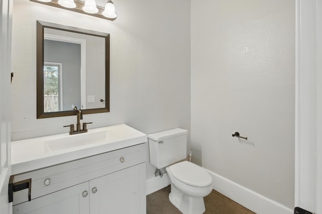 4489 Cranbrook Trl, Orchard Lake, MI 48323 - half bathroom featuring toilet and vanity