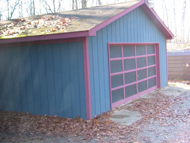 view of outdoor structure with a garage