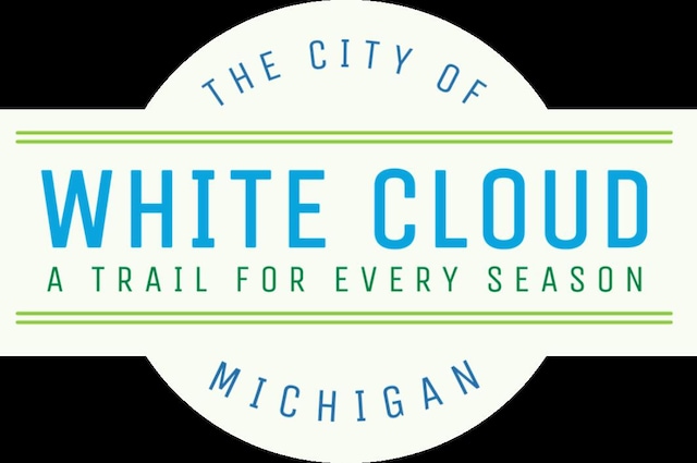 998 E Monroe St, White Cloud, MI 49349