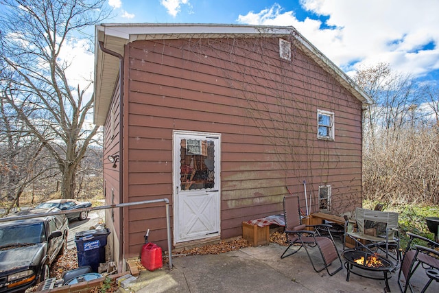 view of outbuilding