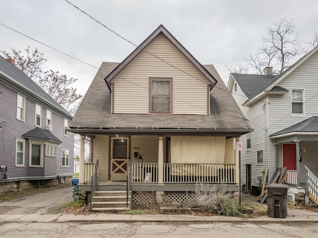 view of front facade with covered porch