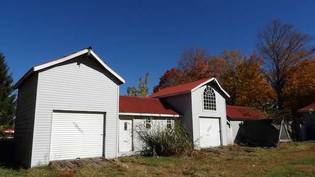 view of outdoor structure