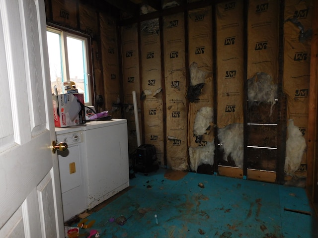 laundry room featuring independent washer and dryer