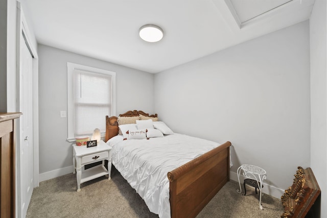 bedroom featuring carpet floors