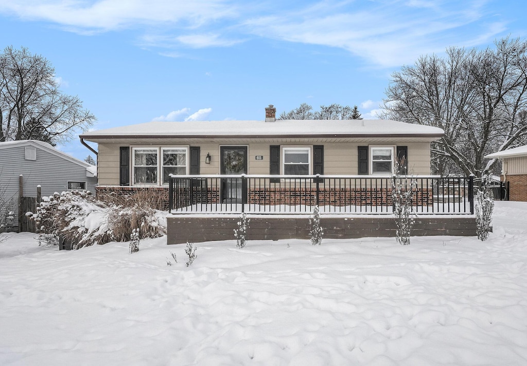 view of front of home