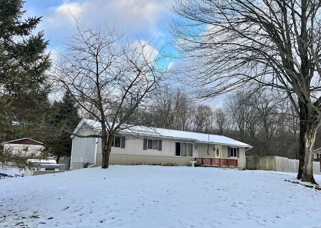 view of front of property