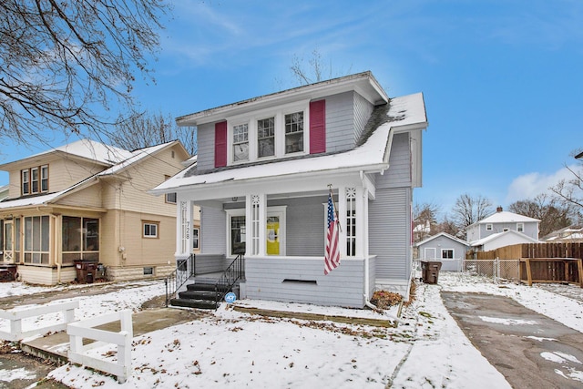 view of front of property