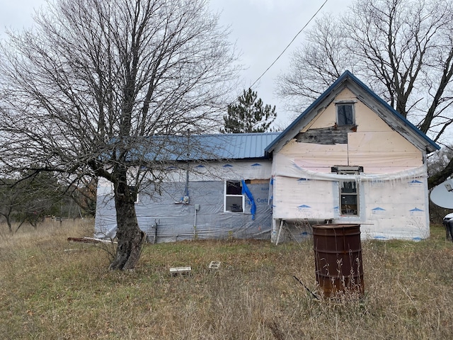 view of home's exterior