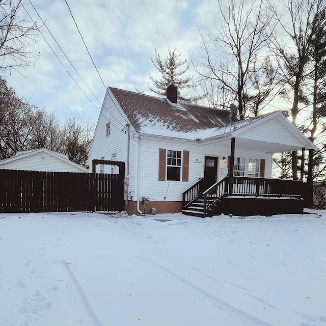 view of front of house featuring covered porch