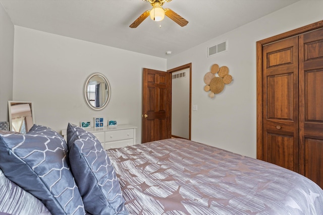 bedroom featuring ceiling fan