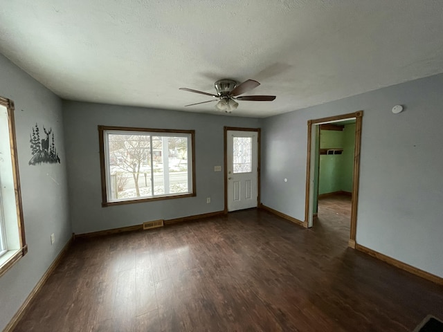 Listing photo 2 for 316 Hathaway St, East China MI 48054