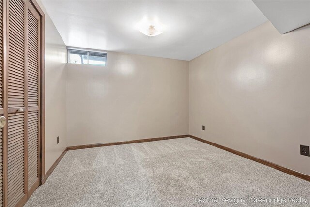 view of carpeted spare room