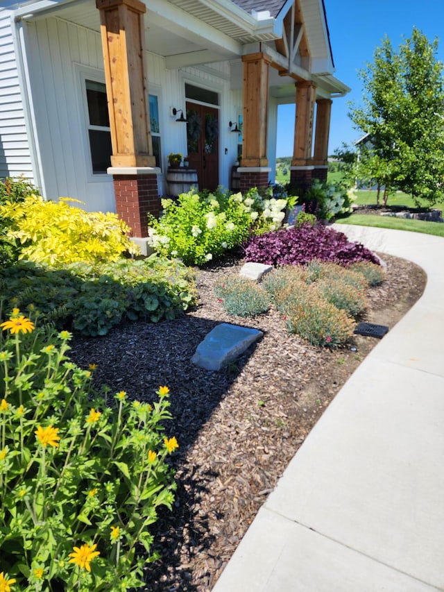 exterior space featuring a porch