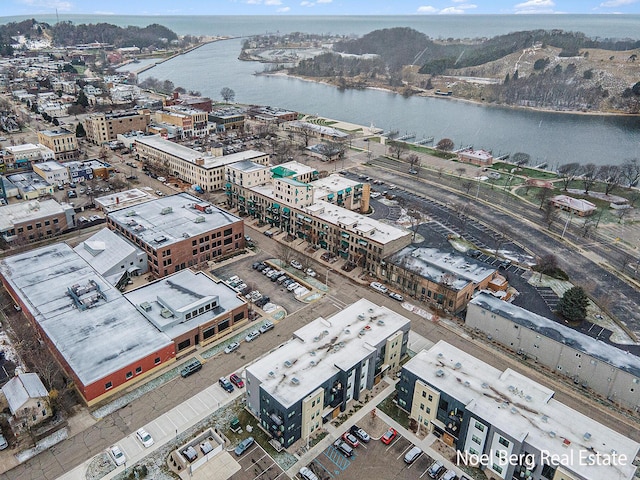 bird's eye view featuring a water view