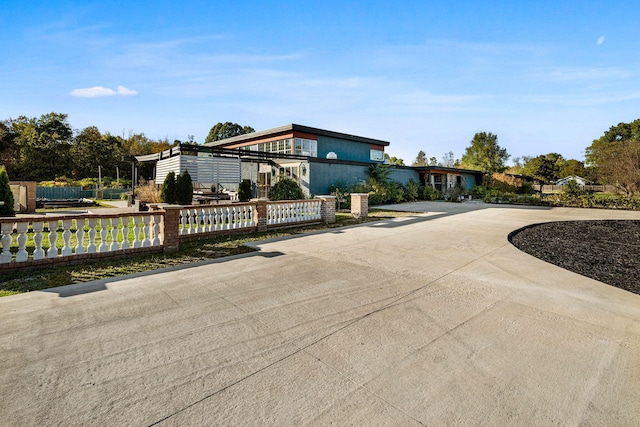 view of front of home