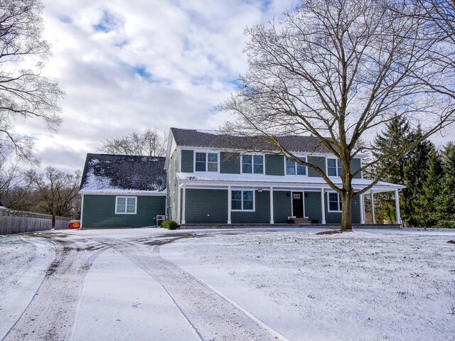 view of front of property with covered porch