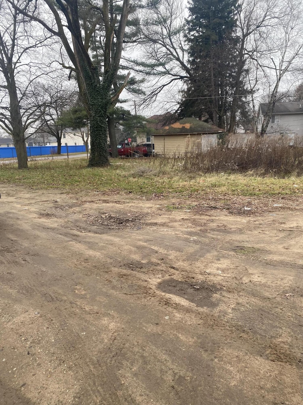 614 Pavone St, Benton Harbor, MI 49022