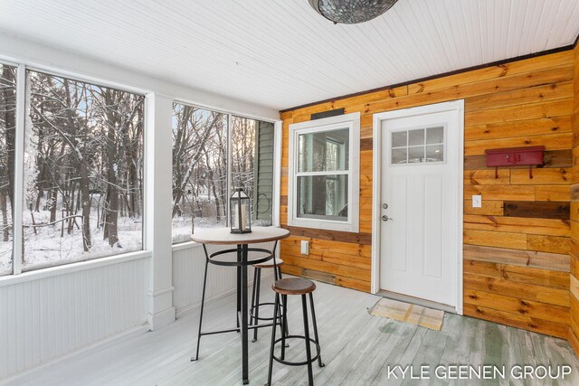 view of sunroom / solarium